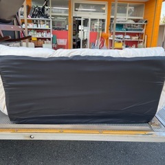 【激安】二人がけソファ　ローソファ　ホワイト　現状渡しの画像