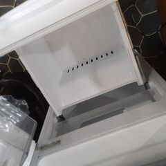 東芝ノンフロン冷凍冷蔵庫 GR-V15BS 2024年製　NO.136の画像