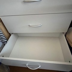 4段たんすタンスの画像