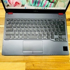 【激安大特価 早い者勝ち】SSD フルHD ノートパソコン 軽量 富士通 レッド/ブラック Windows11 メモリ8GB SSD256GB 13.3インチ USB Wi-Fi の画像