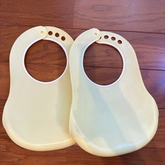 黄色のエプロン２つの画像