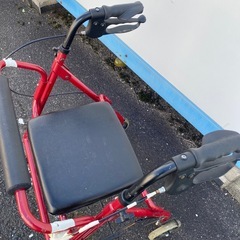 シルバーカー 歩行器 の画像