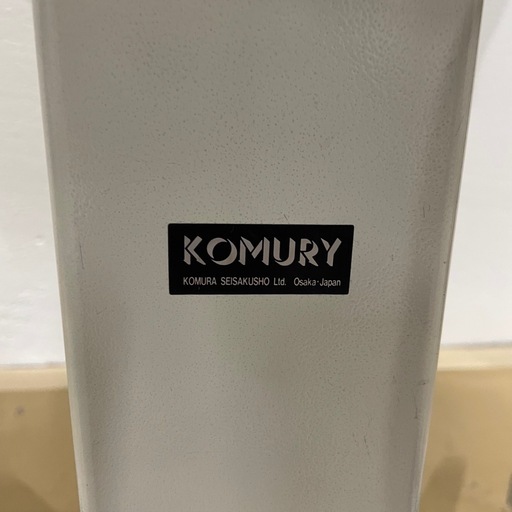 KOMURY　細隙灯顕微鏡 スリットランプ 通電未確認／付属品多数・キャスター付き台座付属