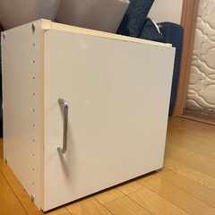 【0円／引取限定】白カラーボックス 扉付き 4個セット／まとめてのみの画像