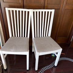 IKEAの白いEKEDALENチェア 4点