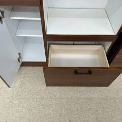 ★リユースのサカイ高崎店★TJ13174  食器棚 茶 H180.5×D42×W88.5 クリーニング済みの画像