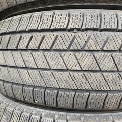 BRIDGESTONE BLIZZAK VRX3 215/60r16の画像