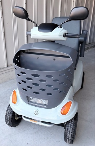 ほぼ未使用 スズキ セニアカー 新品バッテリー /実走1回 / ET4D