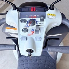 ほぼ未使用 スズキ セニアカー  ET4D 新品バッテリー /実走行1回の画像