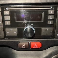 トヨタ 純正 オーディオ スペイドに装着してたものを取り外しました。の画像