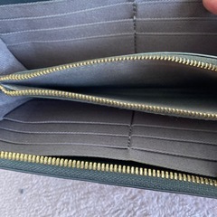 A.P.C. 長財布　の画像