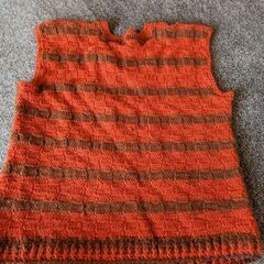 手編みベストの画像