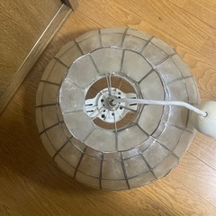 10/30本日限り⭐️ペンダントライト　カピス貝　ステンドグラス風の画像
