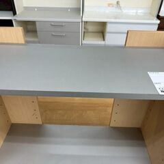 ★リユースのサカイ高崎店★TJ13180  パソコンデスク ライトブラウン/グレー H135×D46×W76 クリーニング済みの画像