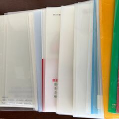 クリアホルダー クリアファイル A4 約70枚の画像