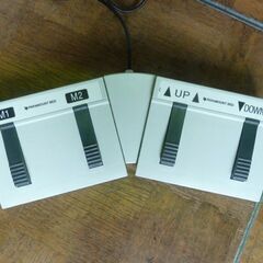 【中古】パラマウントベッド 電動エステベッド 診療台 施術台 介護 低床 400〜935mm 高さ調整可 ハイローベッドの画像