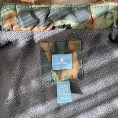 80cm 
baby GAP ベビーギャップ　ダウンベスト　迷彩柄　の画像