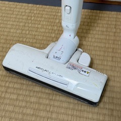 お値段交渉可能　運転確認済み　Panasonic 掃除機　MC-PA100G の画像