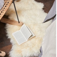 【IKEA】羊皮ムートンの画像