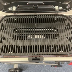 Weber Traveler ポータブルガスグリル  + スマートグリルハブ + グリルブラシ付属 Y218-72885の画像
