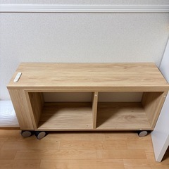 ローボード　ヘッドボード　キャスター付きですくデスク　の画像