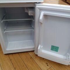 ★リユースのサカイつくば店★TK7045 ONSTEP 冷蔵庫 TE-RE001 60L 24年製 動作確認／クリーニング済み　【リユースのサカイつくば店】 の画像