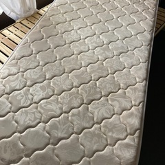 セミシングル　マットレスの画像