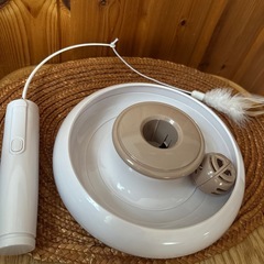ニトリ　自動おもちゃ 猫じゃらしの画像