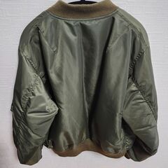 【美品】エクストラサーモ　MA1の画像