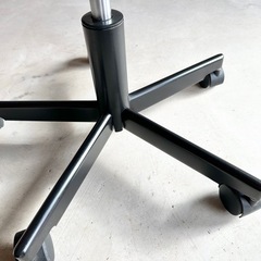 無印良品 ワーキングチェア  黒 ブラック キャスター付 チェア 椅子の画像