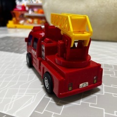 消防車　オモチャの画像