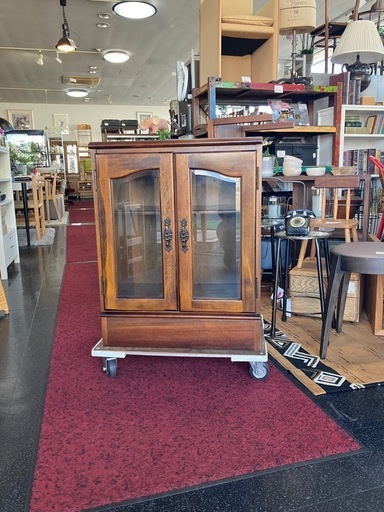 カリモク karimoku コロニアル キャビネット シンプル おしゃれ インテリア 収納 れレトロ