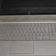 中古ノートパソコン HP Pavilion Laptop 15-cs0082TX Windows11+office core i7-8550U/メモリ16GB/SSD256GB+HDD1TB/15.6インチ/MX150の画像
