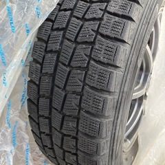 ホイール付きタイヤの画像