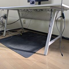 Ikea UTESPELARE Gaming deskの画像