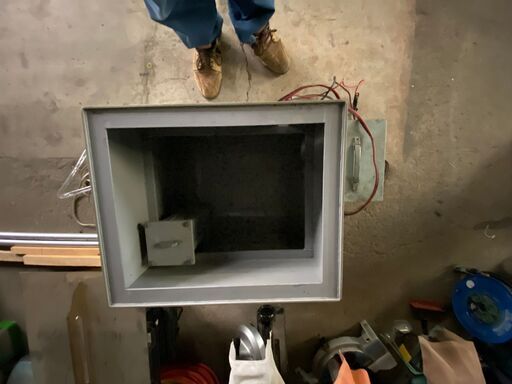 電解研磨　メッキ　電源と溶液槽