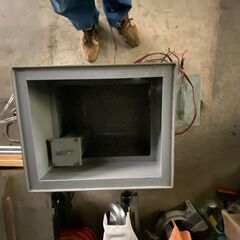 電解研磨　メッキ　電源と溶液槽の画像