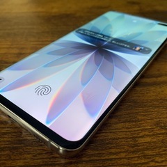 au版Samsung Galaxy S10+の画像