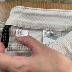 (お引き渡しの方が決まりました) ジーンズ等、セーター1枚の画像