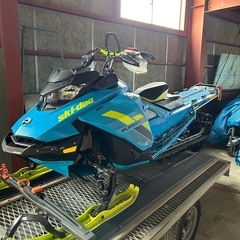 スノーモービルの画像