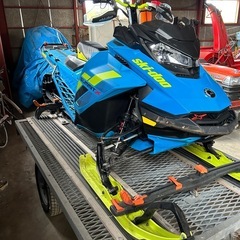 スノーモービルの画像