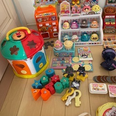 アンパンマン　大量のおもちゃまとめ売りの画像