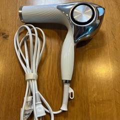 リファ　ドライヤーの画像