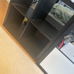 IKEAのシェルフ棚2つ