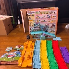 すすめ！もぐりん　もぐって冒険くねくねロードの画像