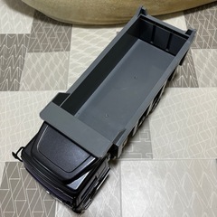 ダンプカー　オモチャの画像