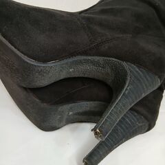 【中古品・全体的に状態が悪い】スウェード調ロングブーツ／A0017 Mの画像