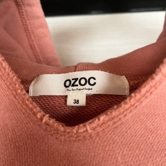OZOC サーモンピンク　パーカー　サイズ38の画像