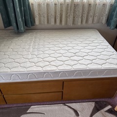ベッドの画像