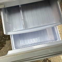 中古品☆SHARPノンフロン冷蔵庫SJ-PD17X-N☆2ドア冷凍冷蔵庫☆2013年製☆プラズマクラスター☆生活家電☆小さめ冷蔵庫167Lの画像
